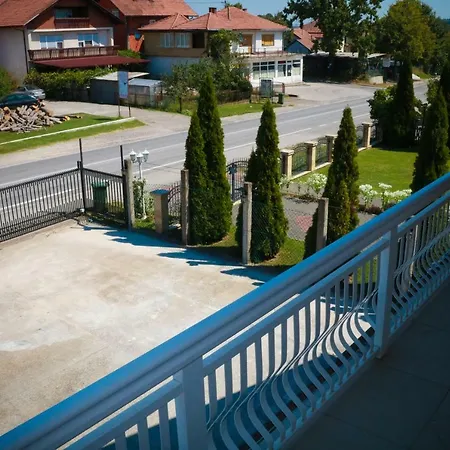 Aparthotel Prenociste 