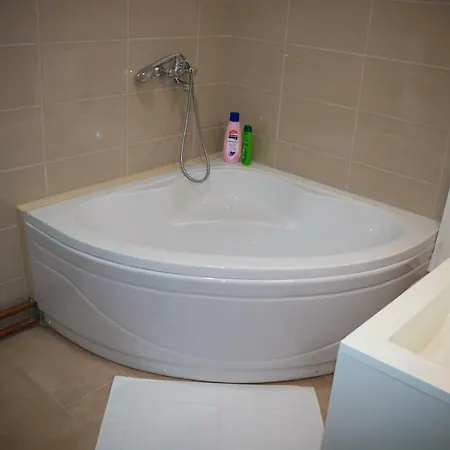 Aparthotel Prenociste 